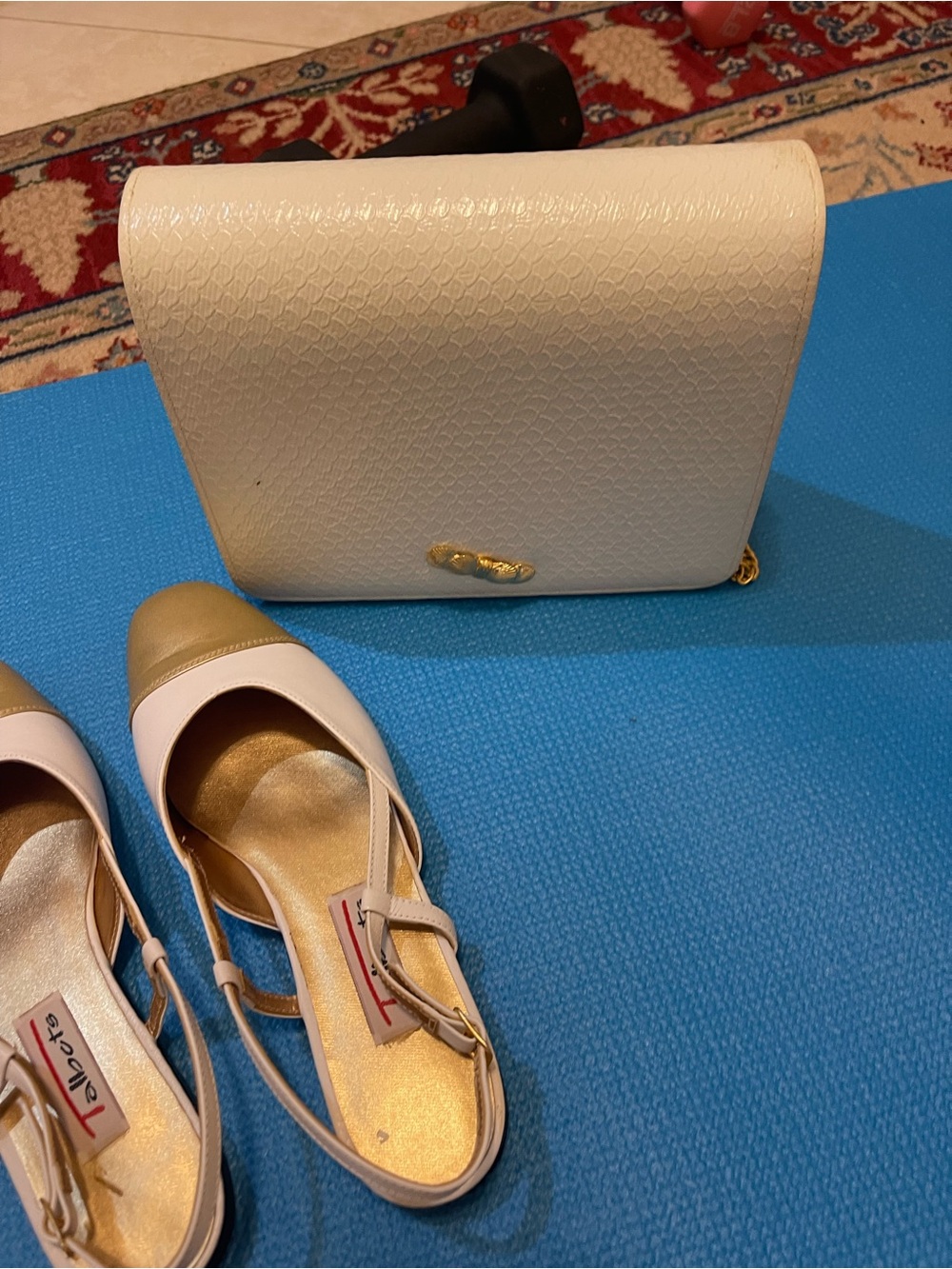 Women’s Two-Tone White and Gold Slingback leather Flats and handbag